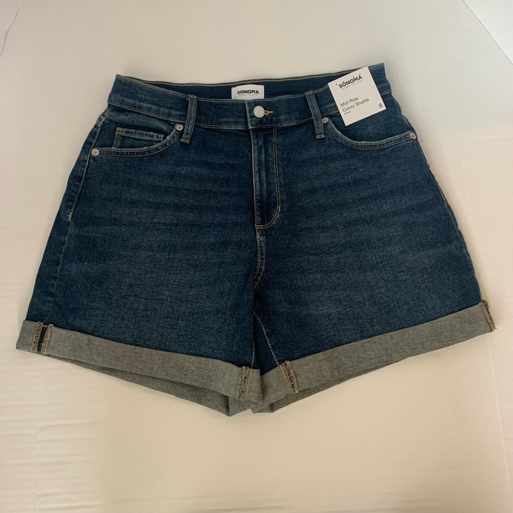 Women’s NWOT SONOMA Mid Rise Curvy Shorts 8